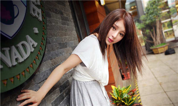 尉犁想找一个女性生孩子给报酬-｛找个女人生孩子多少钱｝